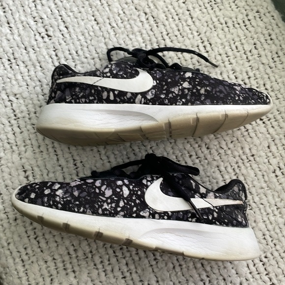 Youth running shoes - Nike - Picture 4 of 8